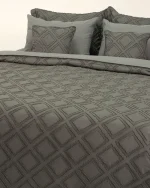 ست روتختی طرح ژاکارد لوزی میکروفایبر مودوآرپنا نمای کامل تخت رنگ ذغال